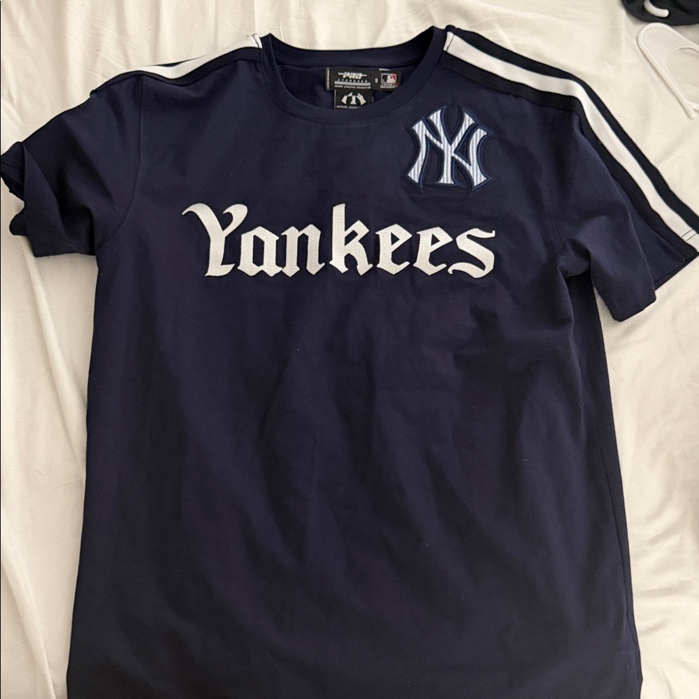 Navy Yankees patches T-Shirt